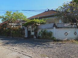 Villa The White House Seminyak