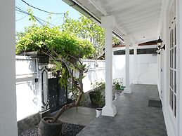 Villa The White House Seminyak