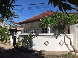 Villa The White House Seminyak