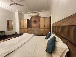 Hotel The Own Stay-Urban Boutique