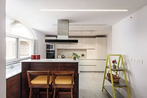 Casabelle by Redolive