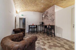 Major 93 Guesthouse