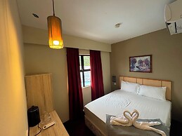 OYO 91148 Cozy Fox Hotel