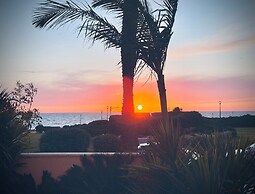 Gugel Waves Seaview 4BR Family Aparts