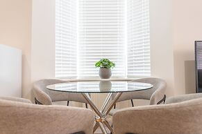 Bedford Meadows Apartment