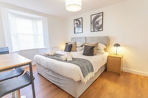 Bedford Meadows Apartment