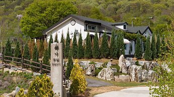Boeun Pension at 77 Igashinjeong-gil