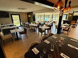 Hotel Restaurant Le Brennus (Logis Hotel)