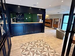 Hotel Restaurant Le Brennus (Logis Hotel)