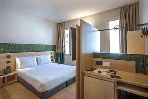 Hotel Casa W