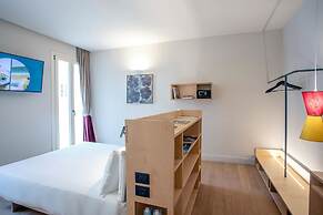 Hotel Casa W