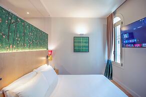 Hotel Casa W