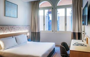 Hotel Casa W