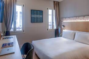 Hotel Casa W