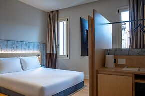 Hotel Casa W