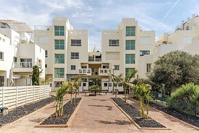 Gugel Waves Apartments HaAliya 75