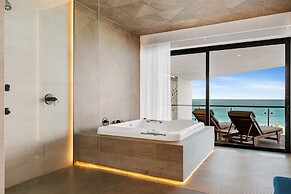 Villa E11even Isla Mujeres