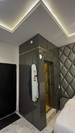 Smart Luxury Apartments & Suites