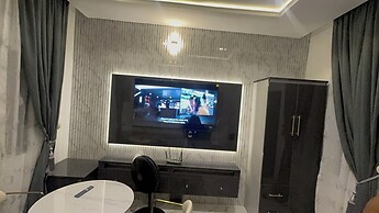Smart Luxury Apartments & Suites