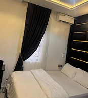 Smart Luxury Apartments & Suites
