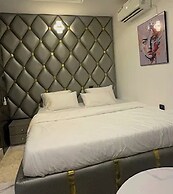 Smart Luxury Apartments & Suites