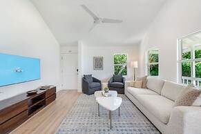 Cocoplum 10 in George Town