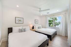 Cocoplum 10 in George Town