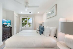 Cocoplum 10 in George Town