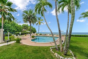 Cocoplum 10 in George Town