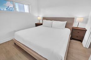 The Grove 33 in Grand Cayman