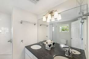 Coconut Bay 126 in West Bay