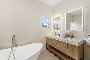 Coconut Bay 126 in West Bay