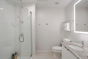 CozySuites - Sky Central