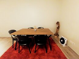 Tahiti - Urban Maohi Cottage