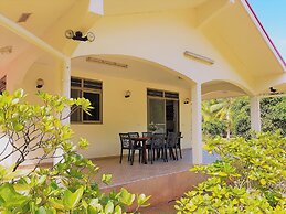 Huahine - Tipanier House