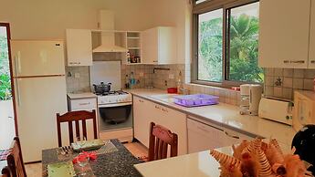 Huahine - Tipanier House