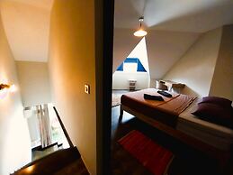 Tahiti - Urban Escape