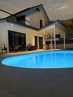 Bora - Tahaana Piti Pool