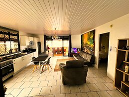 Tahiti - The Cozy Corner