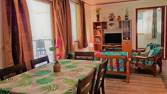 Huahine - Hibiscus House