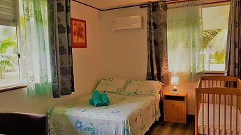 Huahine - Hibiscus House