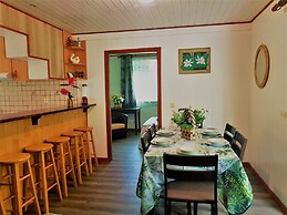 Huahine - Hibiscus House