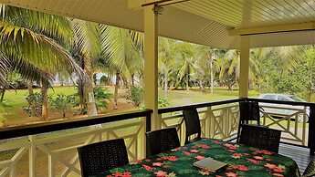 Huahine - Hibiscus House