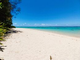Tahiti - Fare Vainato Beach