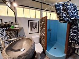 Tahiti - Fare Vainato Beach