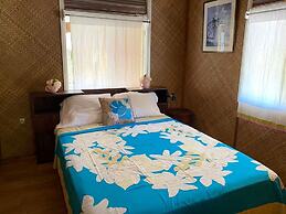 Tahiti - Fare Vainato Beach