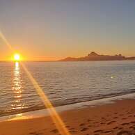 Tahiti - Fare Vainato Beach