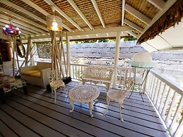 Tahiti - Fare Vainato Beach