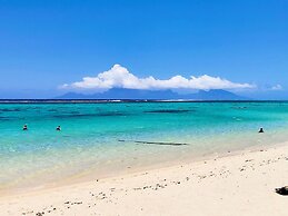 Tahiti - Fare Vainato Beach