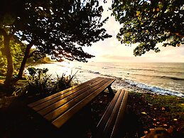Tahiti - Haumaru Beach Fare